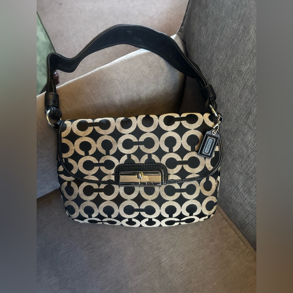 VTG COACH Y2K Signature Art “Optic C” Shoulder Bag Y2K 45130- Authentic EUC - Picture 13 of 14